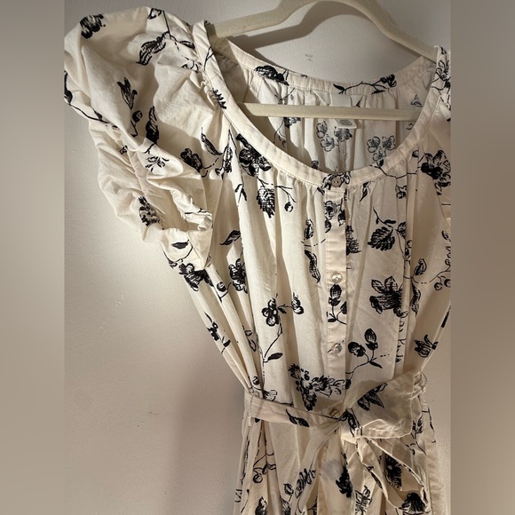 Dainty Floral Print Black + Cream Dress with Ruffled Sleeves - Picture 5 of 10